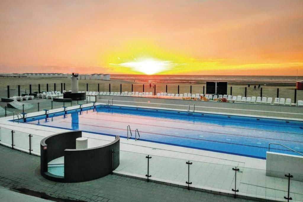 Apartament Hhvdk Aan Zee Oostduinkerke Zewnętrze zdjęcie