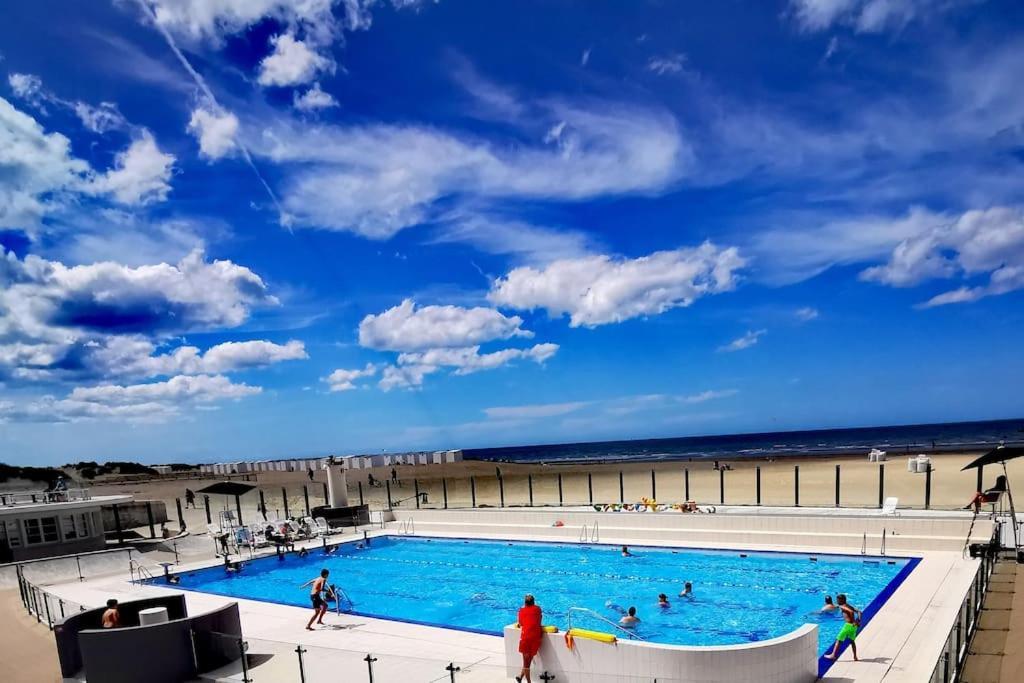 Apartament Hhvdk Aan Zee Oostduinkerke Zewnętrze zdjęcie